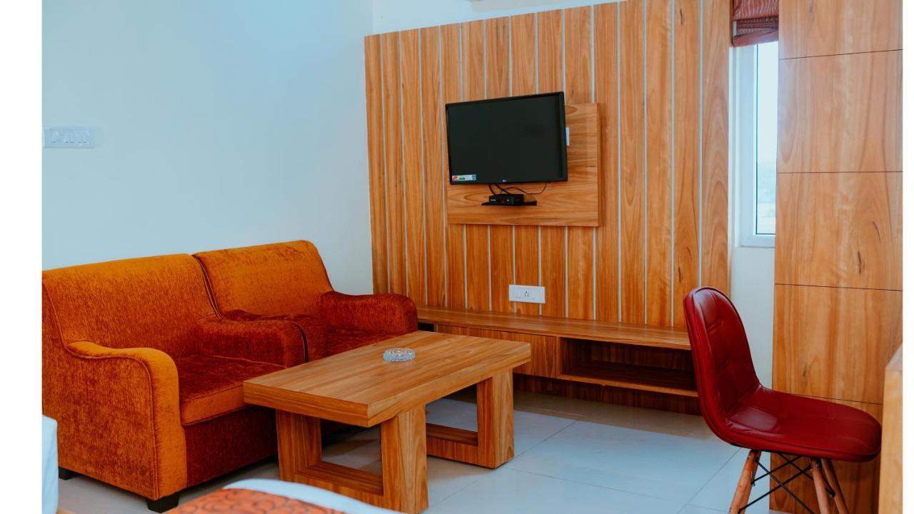 טארפית Hotel Dc Star מראה חיצוני תמונה
